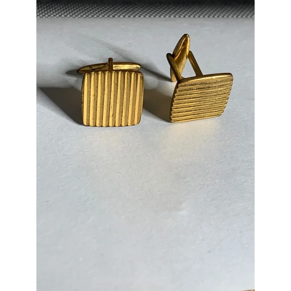 Vintage Gold Tone‎ Cufflinks and Tie Clip Set Textured Elegant Menswear